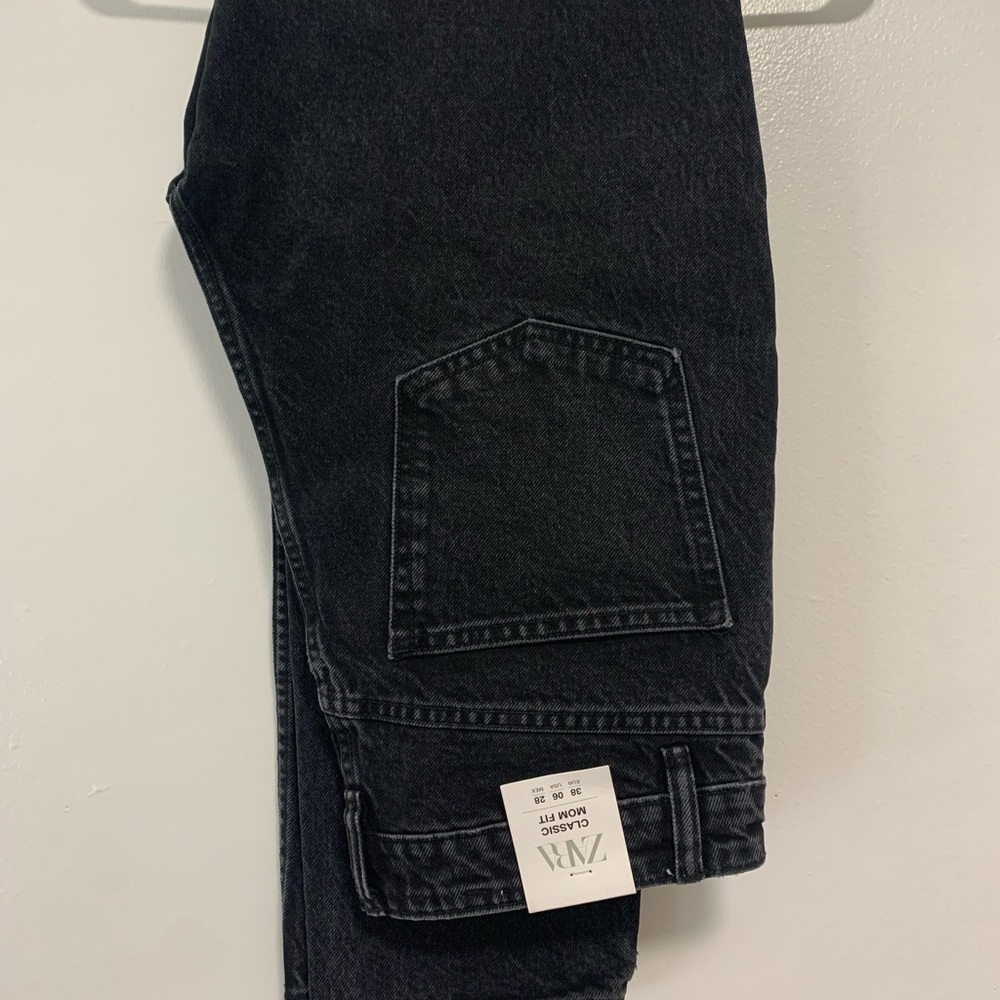 Zara Classic Mom Fit Jeans